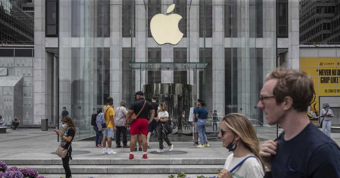 Apple stores, closed, New York City, Covid-19 concerns, rise in infections, Soho, Grand Central, Fifth Avenue Apple stores, closed, New York City, Covid-19 concerns, rise in infections, Soho, Grand Central, Fifth Avenue