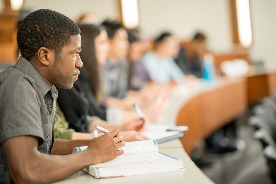 What can I do with a diploma in policing? What can I do with a diploma in policing?