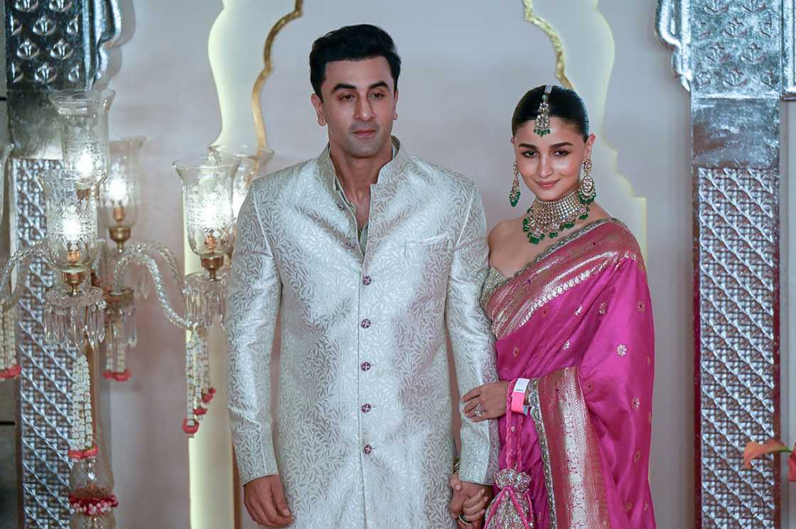 Bollywood actor Ranbir Kapoor with his wife Alia Bhatt