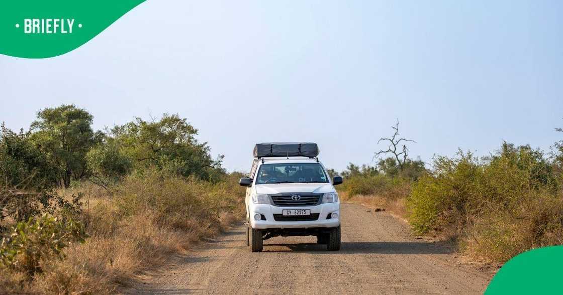 A stolen Toyota Hilux bakkie was recovered on the N4 in Mpumalanga A stolen Toyota Hilux bakkie was recovered on the N4 in Mpumalanga