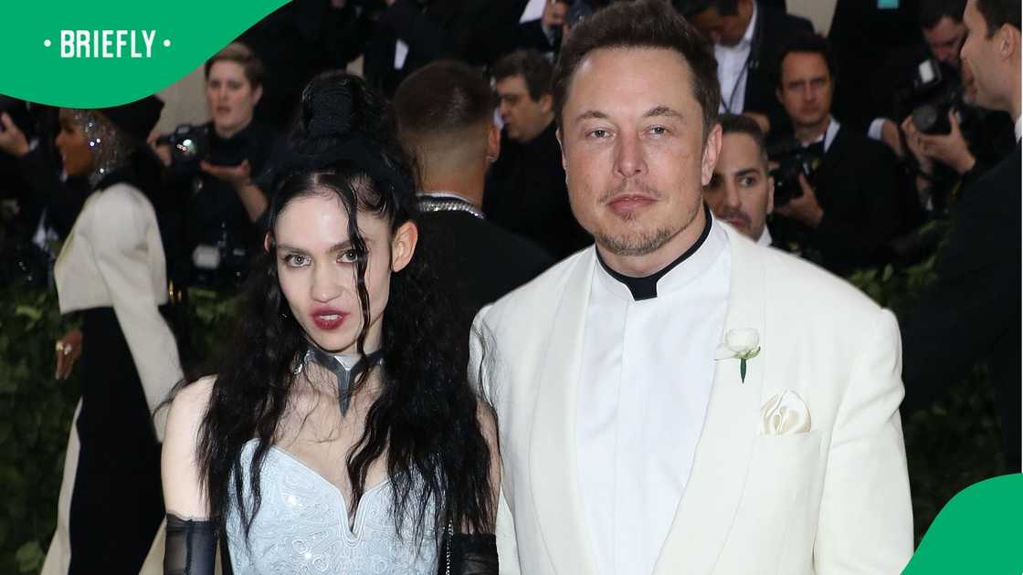 Grimes suggests Elon Musk is a deadbeat Grimes suggests Elon Musk is a deadbeat