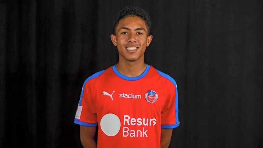 who is the best soccer player in South Africa 2020? who is the best soccer player in South Africa 2020?