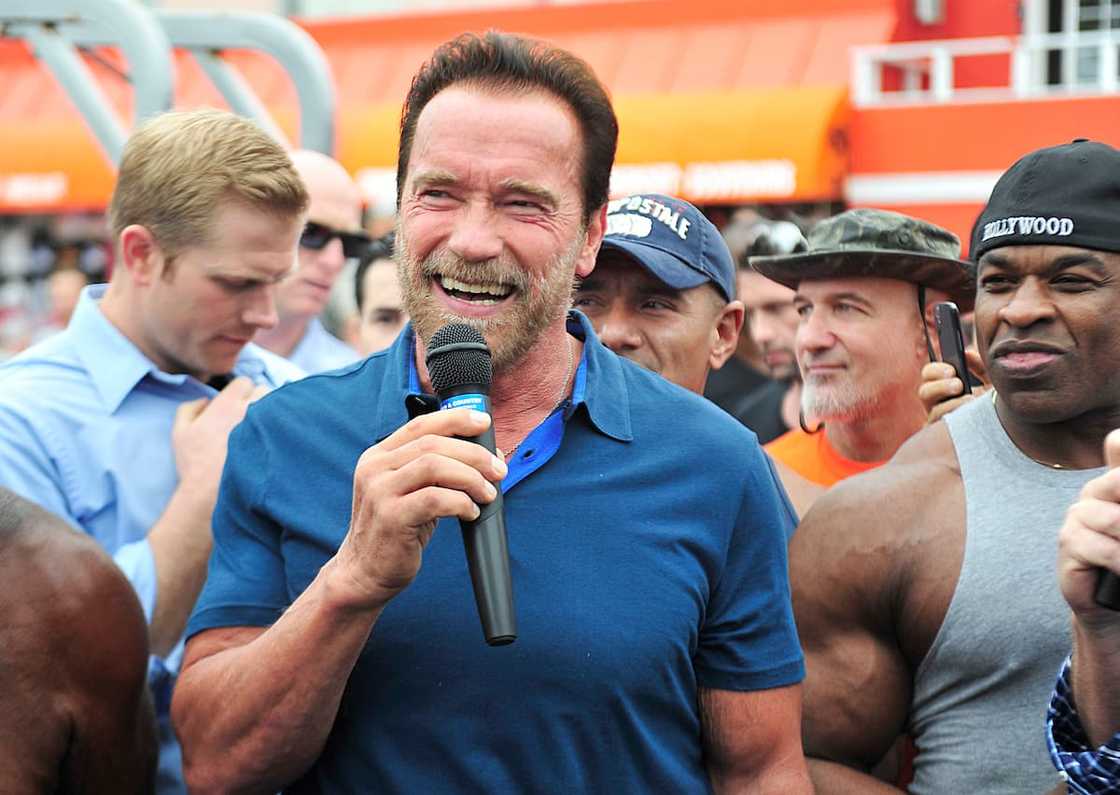 Is Arnold Schwarzenegger lying about his height?