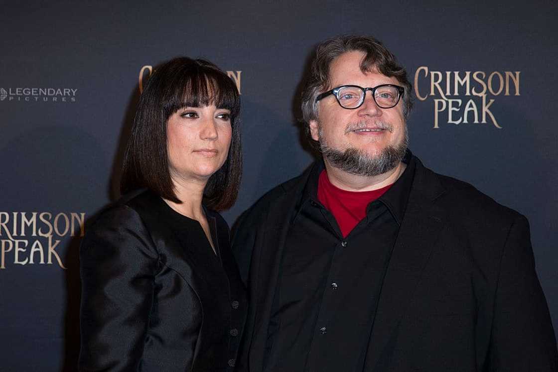 How did Guillermo del Toro and Lorenza Newton meet? How did Guillermo del Toro and Lorenza Newton meet?