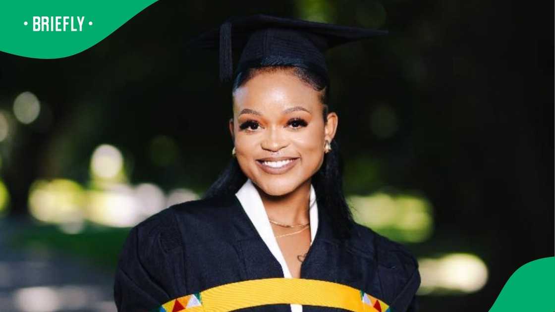 Graduate looks out for mom while on graduation stage