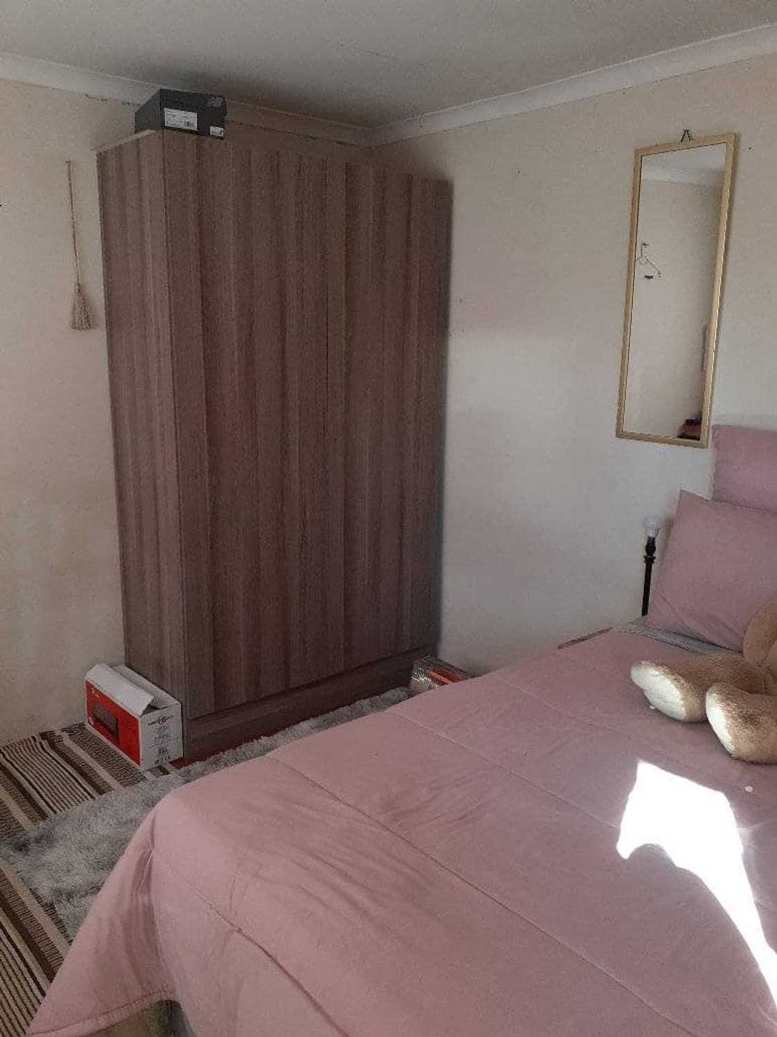 Young lady showcases how far she has come through photos. Young lady showcases how far she has come through photos.