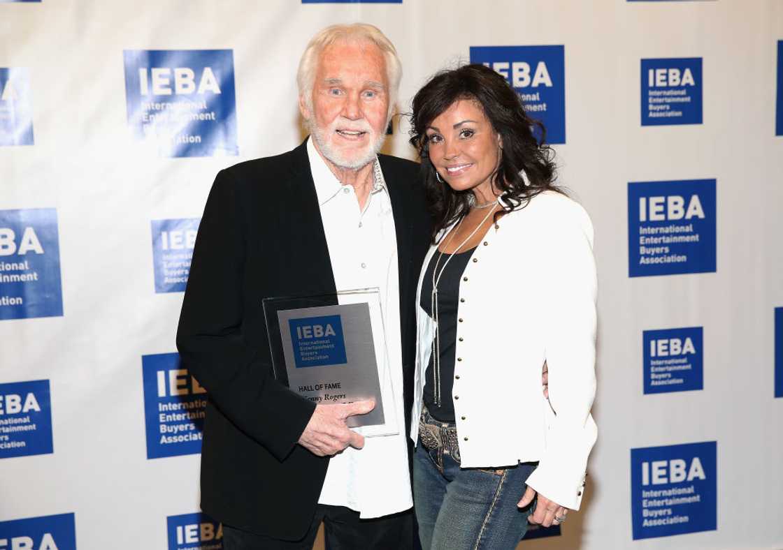 Kenny Rogers and Wanda Miller Rogers Kenny Rogers and Wanda Miller Rogers