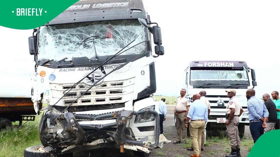 N3 Van Reenen's Pass death toll revised, police search for Zimbabwean truck driver