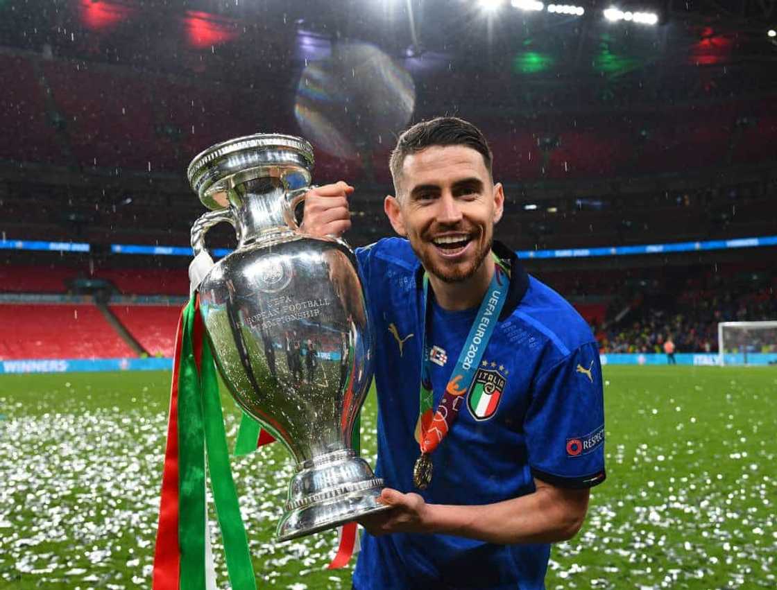 PSG, Chelsea, Barcelona, Antonio Cassano, Jorginho, Ballon d'Or, Award, Lionel Messi, Midfielder, Accolade PSG, Chelsea, Barcelona, Antonio Cassano, Jorginho, Ballon d'Or, Award, Lionel Messi, Midfielder, Accolade