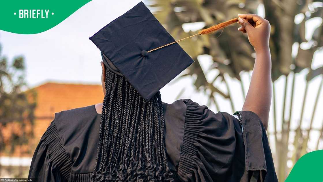 Woman's graduation from UKZN inspired people Woman's graduation from UKZN inspired people