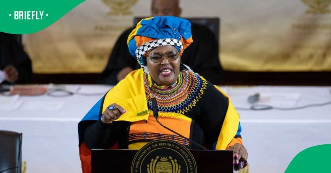 Water and Sanitation mijister Pemmy Majodina made SA laugh qwith a mispronounced word Water and Sanitation mijister Pemmy Majodina made SA laugh qwith a mispronounced word