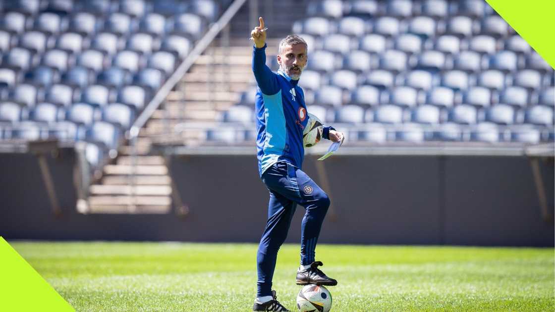 Jose Riveiro hails Dlamini Kabelo after scoring the match-winner from the bench during Orlando Pirates clash with Richards Bay in the Betway Premiership: @orlandopirates.