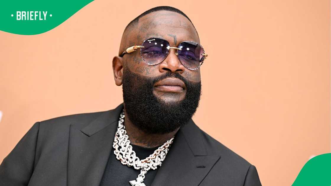 The rapper gave followers another glimpse into his extravagant lifestyle by displaying bundles of money The rapper gave followers another glimpse into his extravagant lifestyle by displaying bundles of money