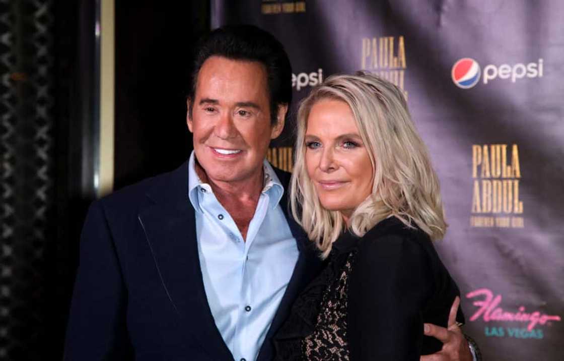 How did Wayne Newton meet his current wife? How did Wayne Newton meet his current wife?