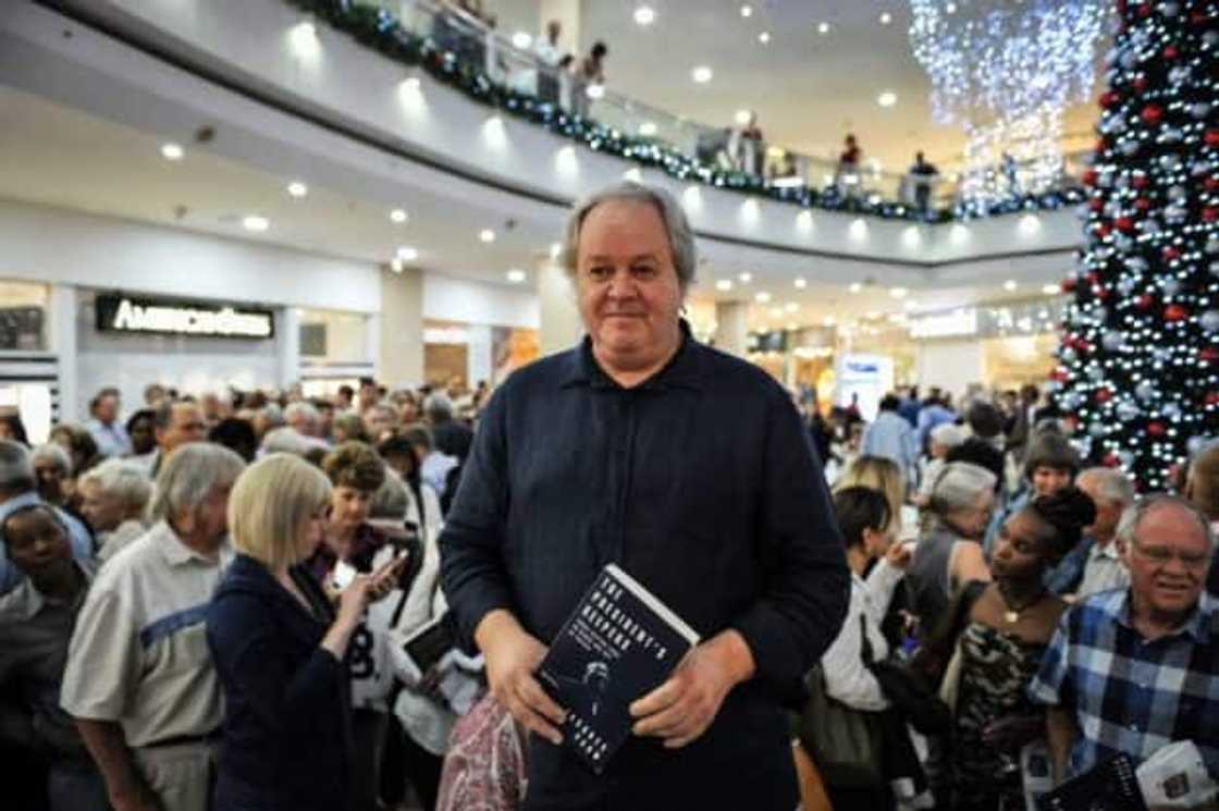 Jacques Pauw Jacques Pauw