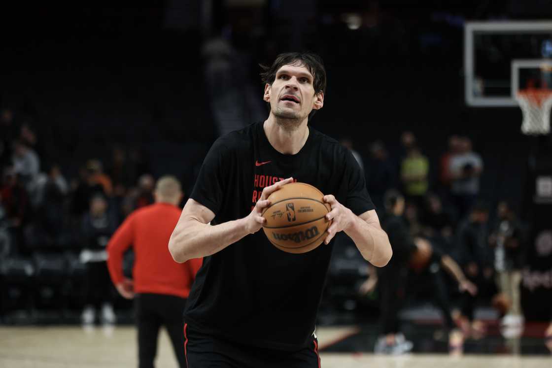 Boban Marjanović at Moda Center, in Portland, Oregon Boban Marjanović at Moda Center, in Portland, Oregon