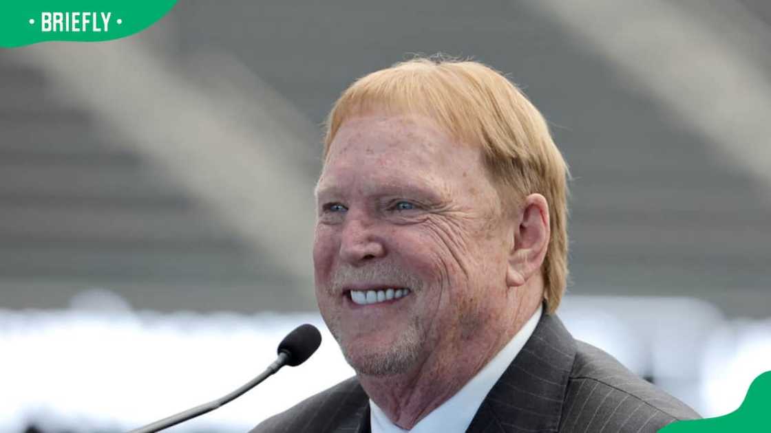 Mark Davis' wife's name Mark Davis' wife's name