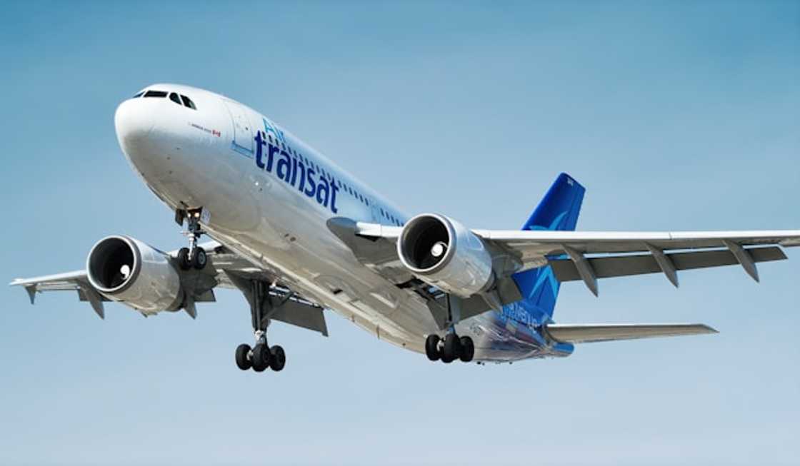 An aeroplane in the sky An aeroplane in the sky