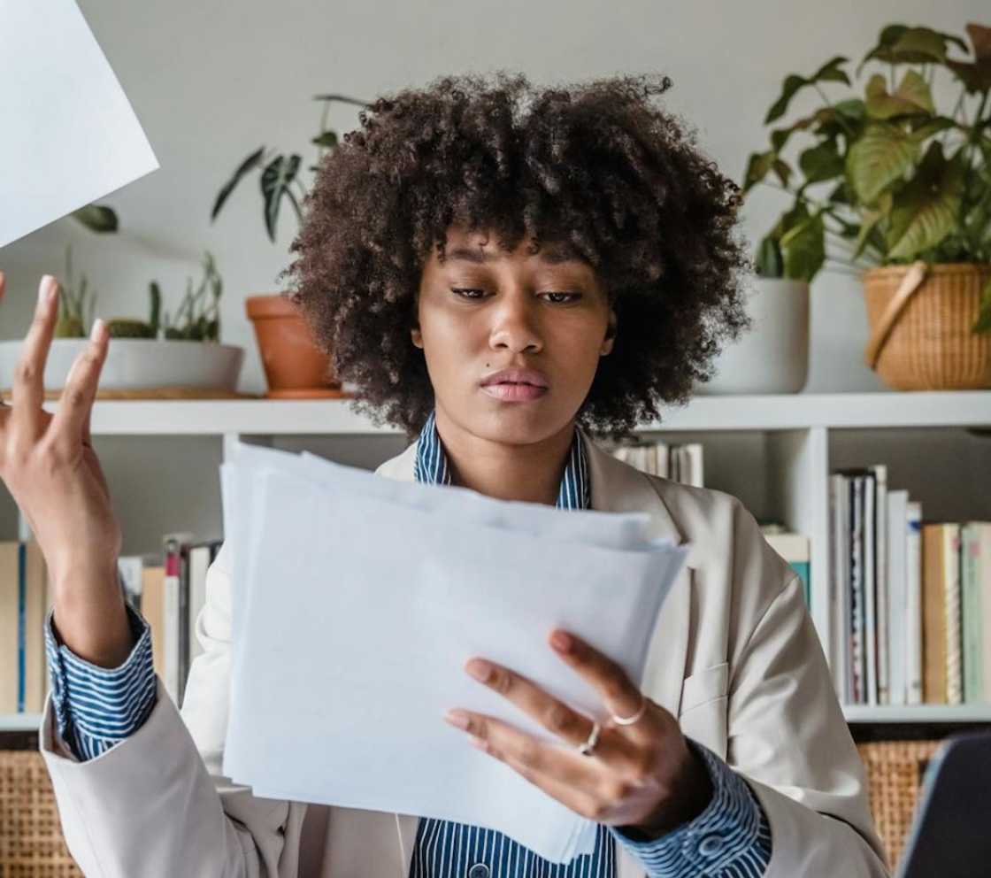 Curious accountant after seeing an error in a document Curious accountant after seeing an error in a document