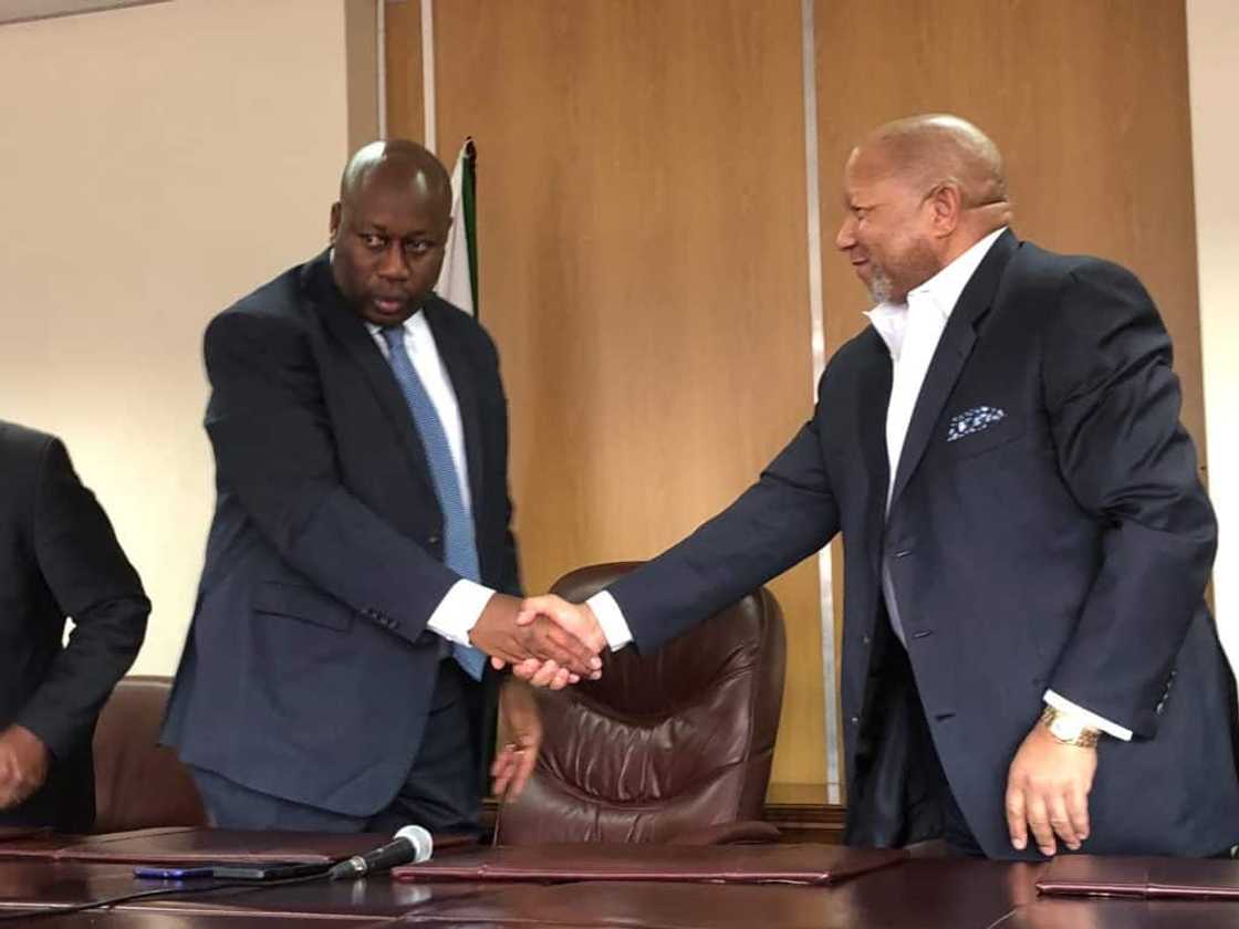Mzi Khumalo Mzi Khumalo