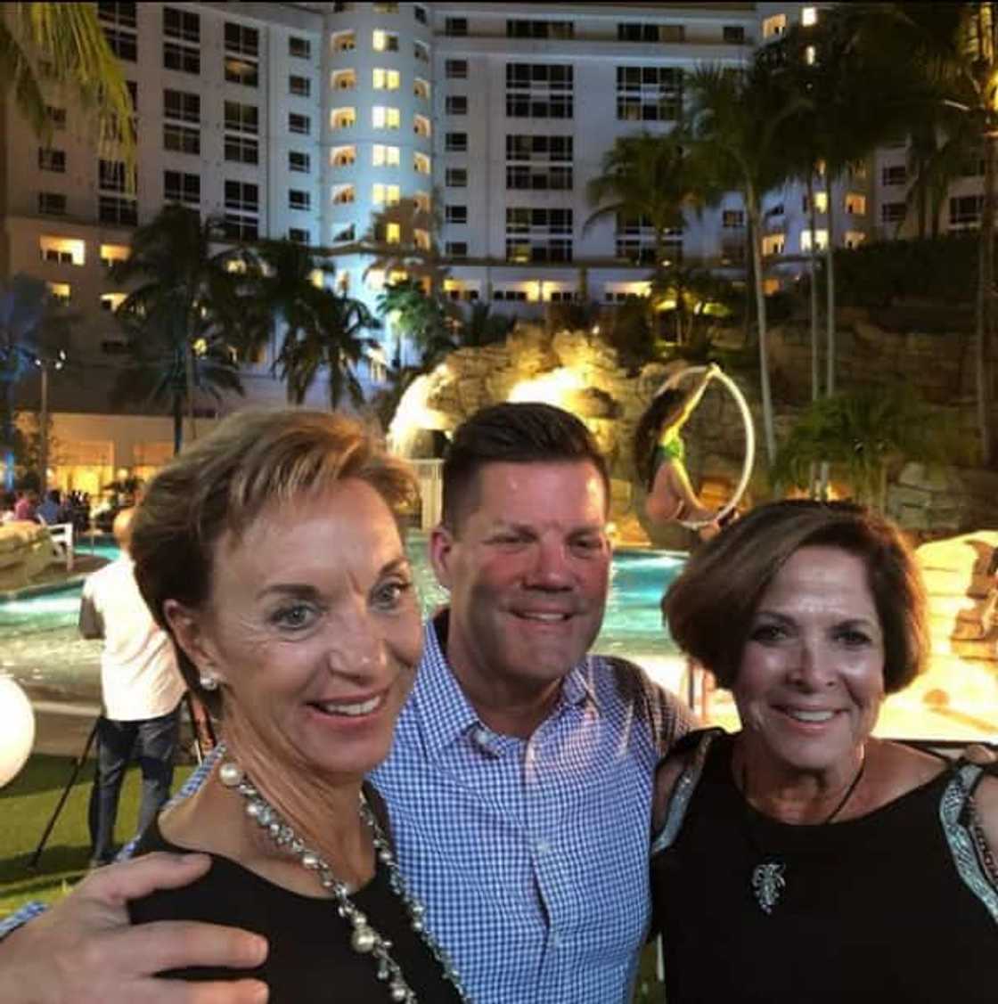 Rhonda Rookmaaker: biography, family, net worth, health, pictures Rhonda Rookmaaker: biography, family, net worth, health, pictures