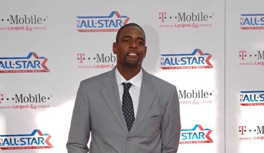How old is Chris Webber? How old is Chris Webber?