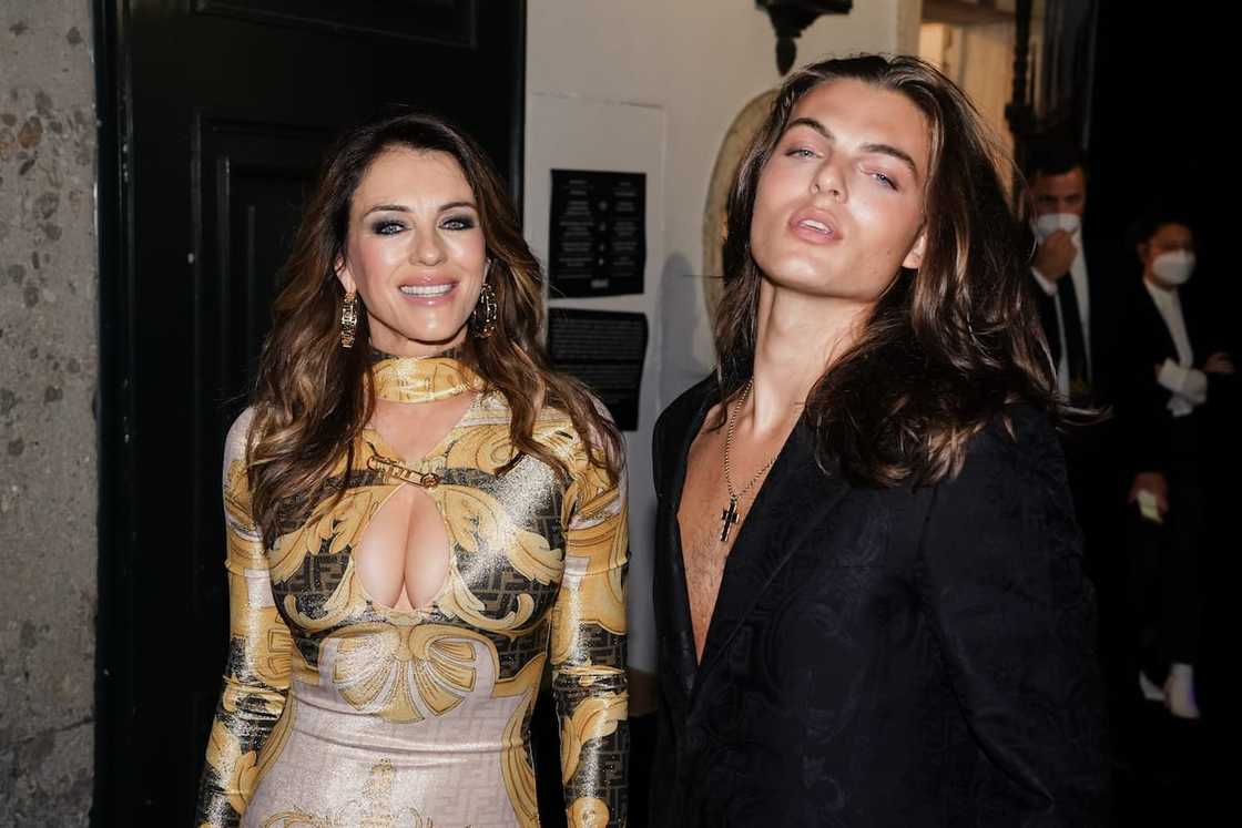 Elizabeth Hurley's children Elizabeth Hurley's children