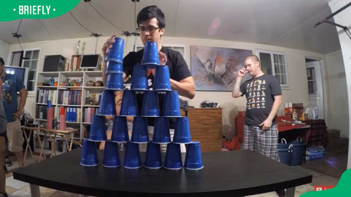 Stack Attack Christmas game Stack Attack Christmas game