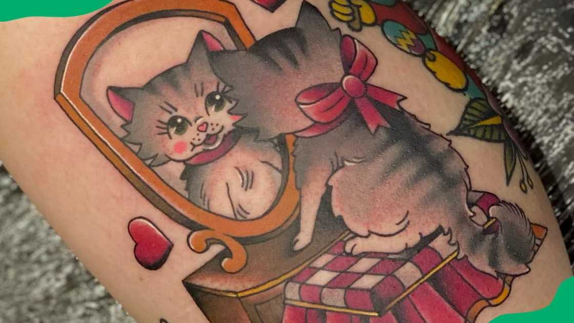 Mirror image cat tattoo Mirror image cat tattoo
