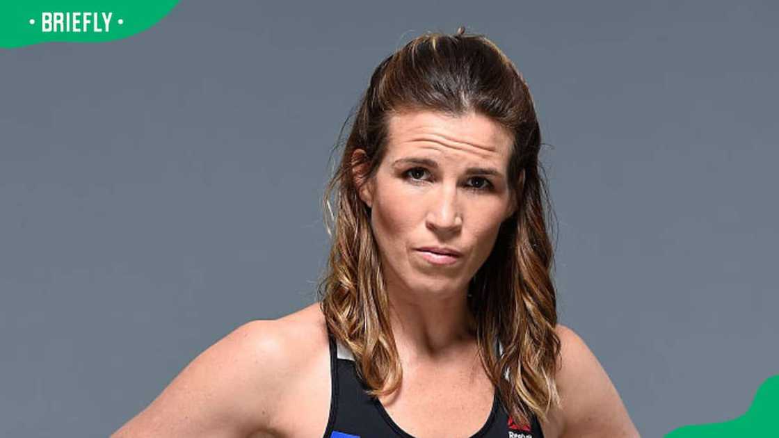 Leslie Smith during a UFC photo session at the Brisbane Marriott Hotel Leslie Smith during a UFC photo session at the Brisbane Marriott Hotel