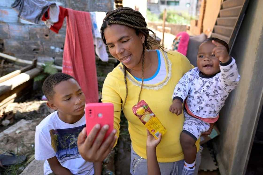"Miguel saw me desperate and crying, and decided to do what he did. And thank God, that's when everything changed," says Celia Barros, Miguel's mother "Miguel saw me desperate and crying, and decided to do what he did. And thank God, that's when everything changed," says Celia Barros, Miguel's mother