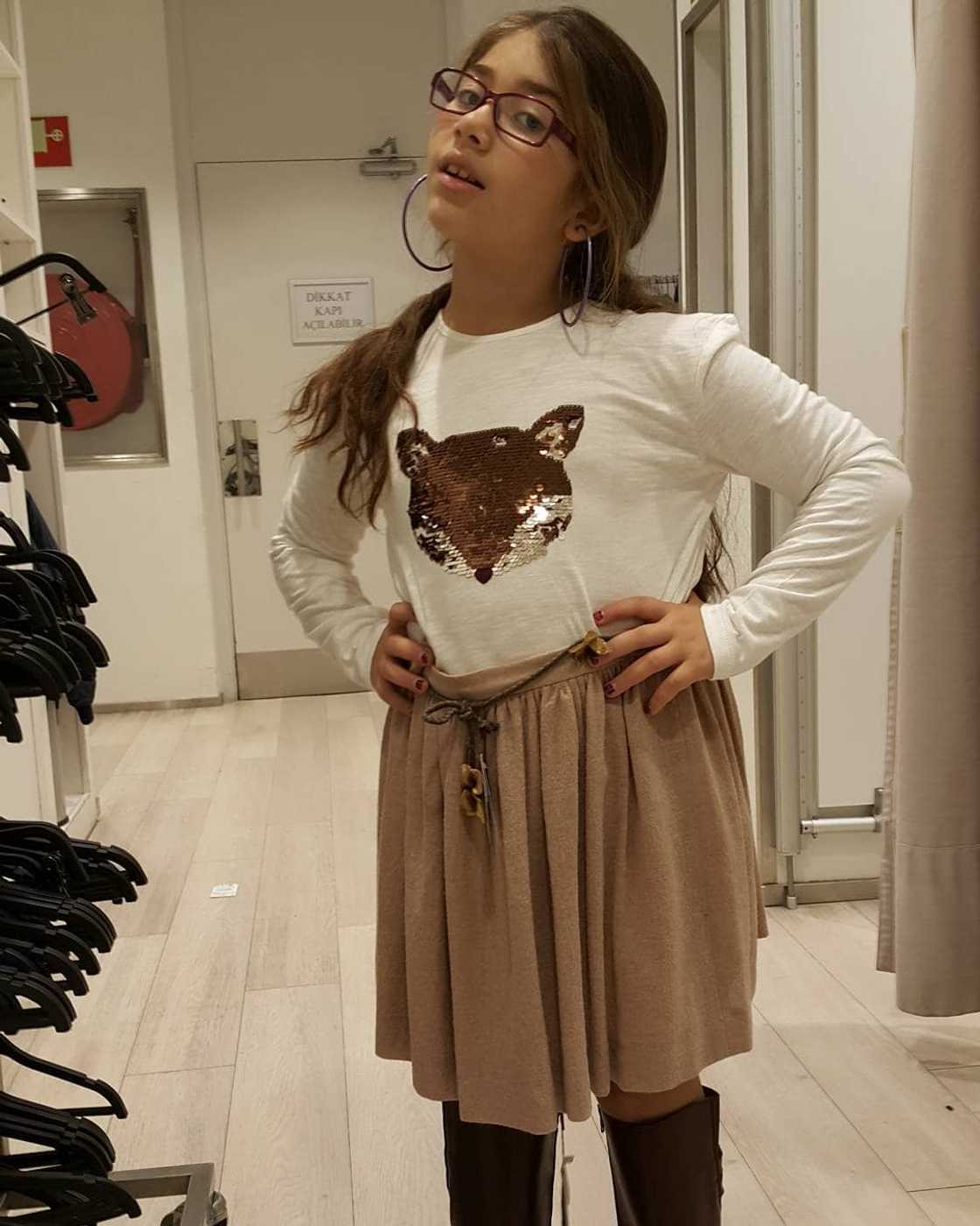 Zynep Ogren (Tugce) Zynep Ogren (Tugce)