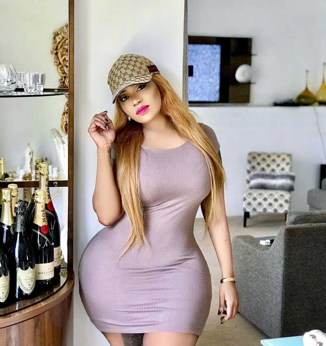 curvy black women curvy black women