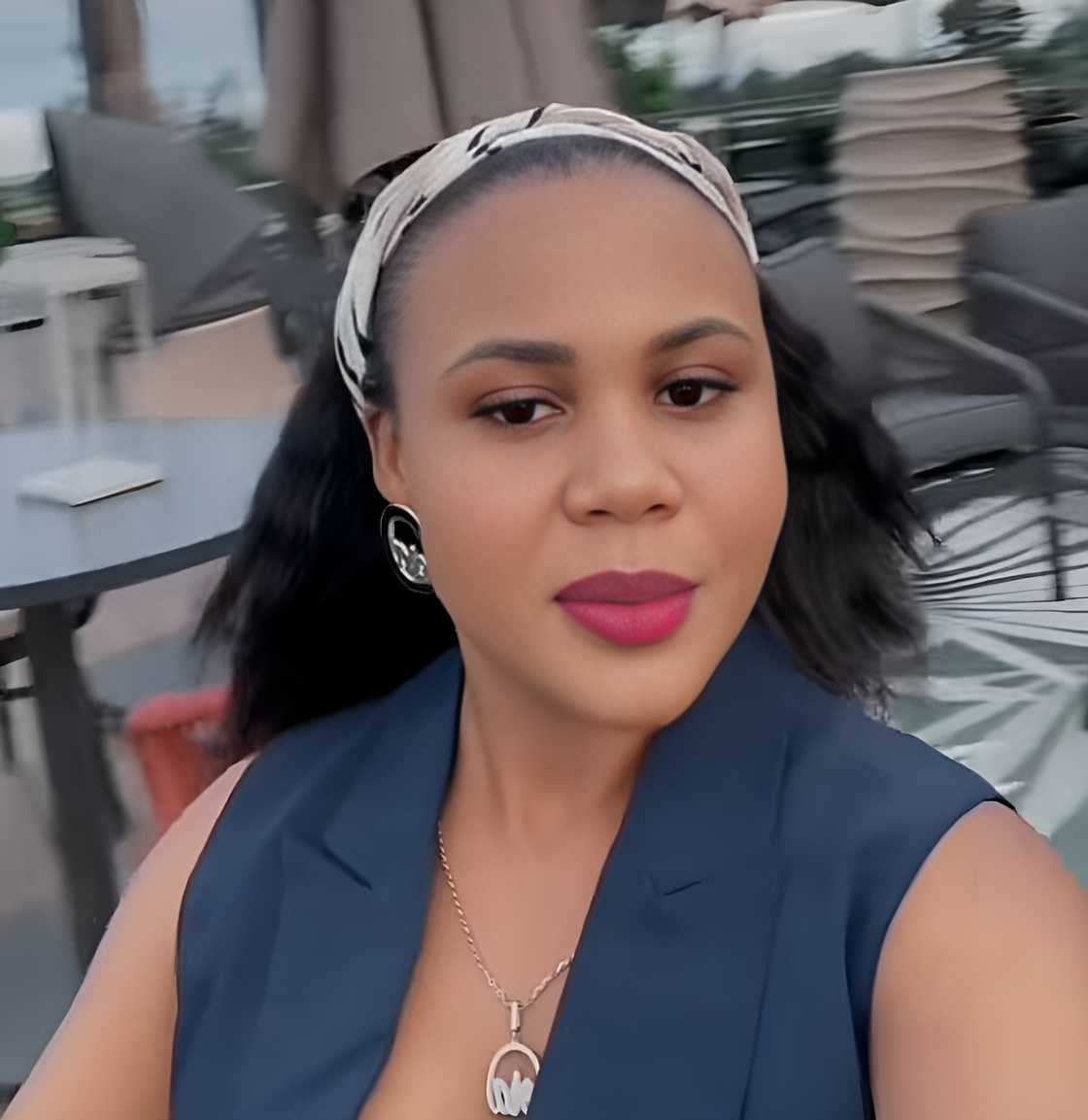 A woman expressed how her brother took everything he had given to his mom. A woman expressed how her brother took everything he had given to his mom.