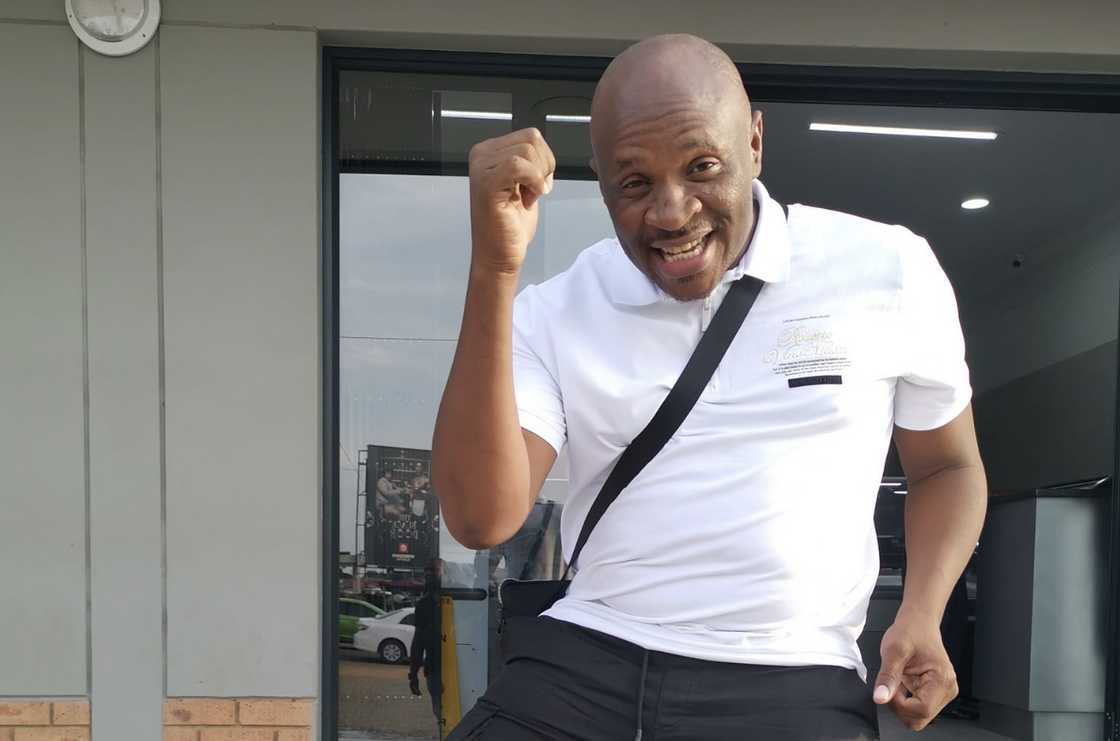 Dr Malinga showed off his alleged new car Dr Malinga showed off his alleged new car