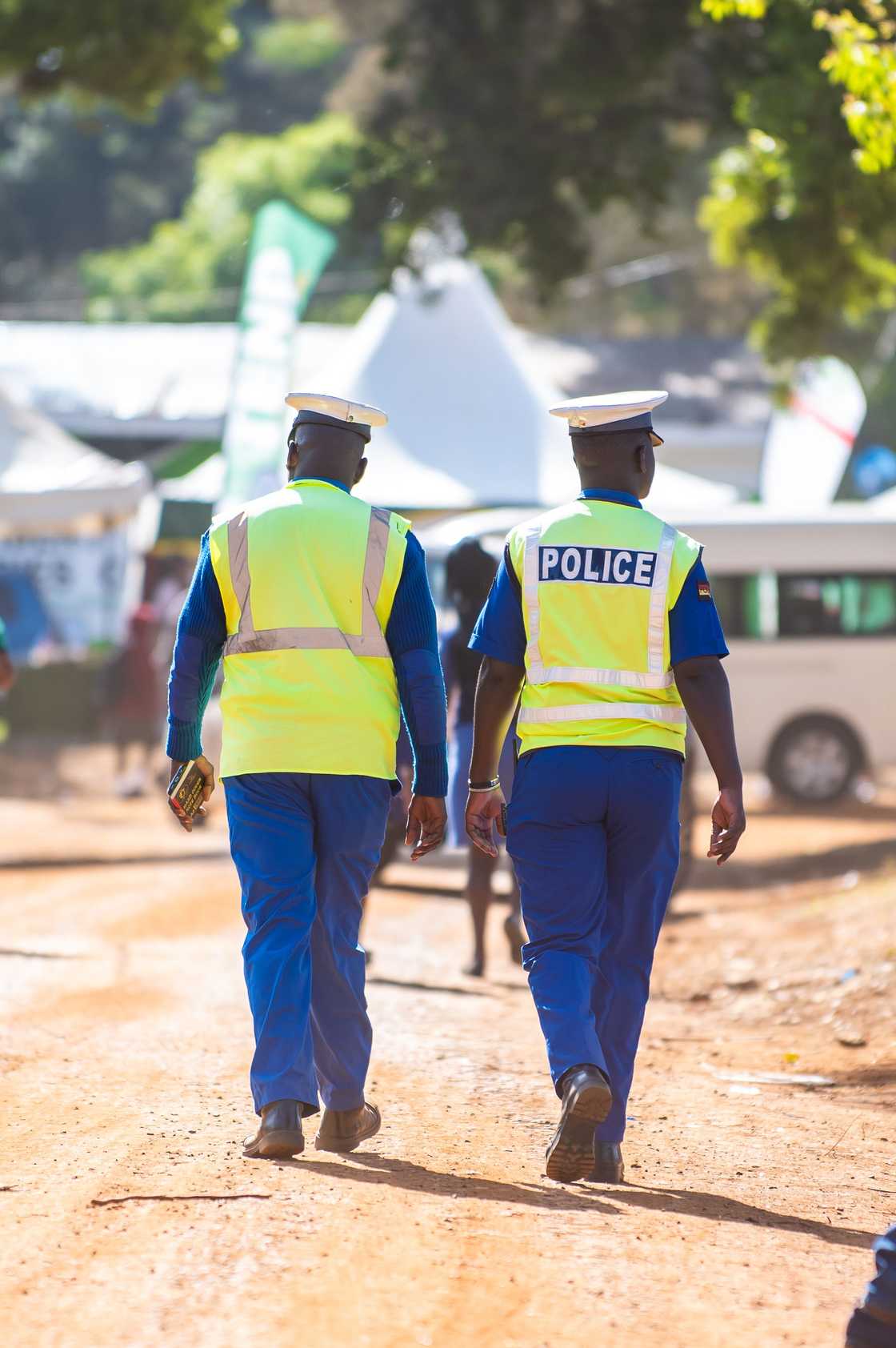 South Africans raved about the traffic officer as a shining example of service South Africans raved about the traffic officer as a shining example of service
