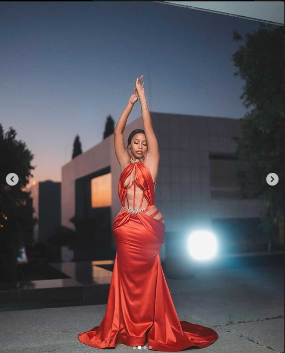 Siphesishle Ndaba wore a red dress to the SAFTAS.