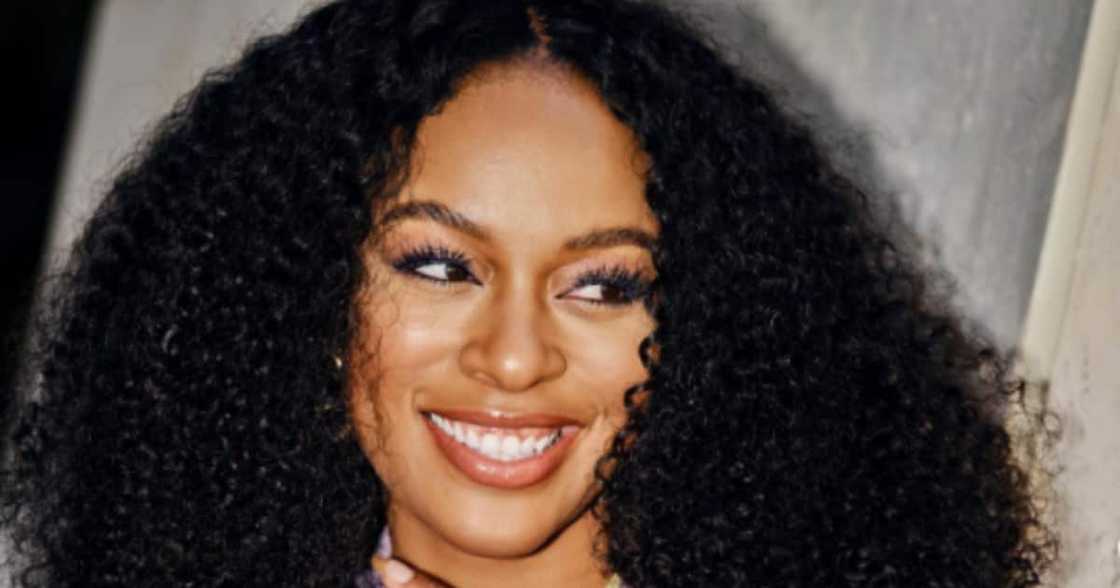 “Singletines Day”: Nomzamo M Suggests V Day for All the Singles, SA Here for It “Singletines Day”: Nomzamo M Suggests V Day for All the Singles, SA Here for It