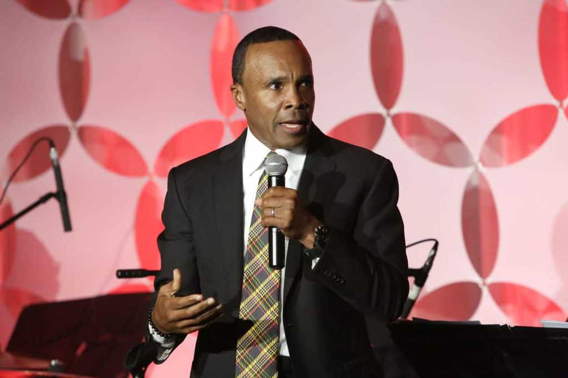 Sugar Ray Leonard's age