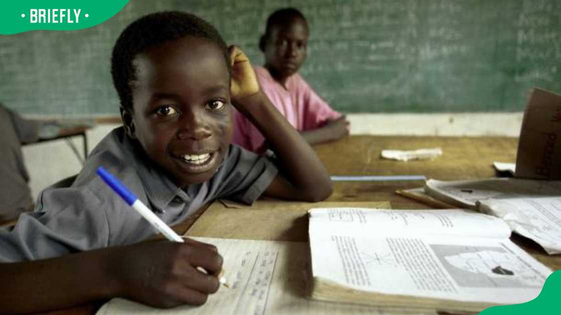 There are different languages spoken in Zimbabwe There are different languages spoken in Zimbabwe