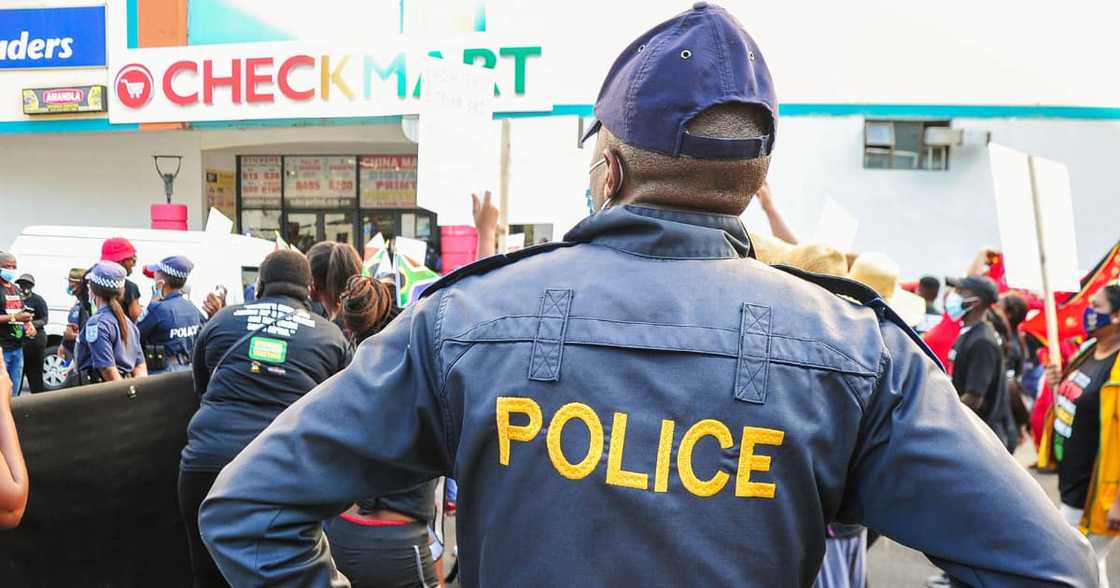 Investigations Underway After Sleepy Cops Refuse to Help Lady Who Was Being Raped Investigations Underway After Sleepy Cops Refuse to Help Lady Who Was Being Raped