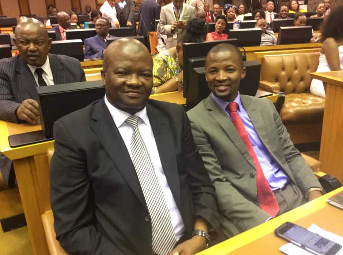 bantu holomisa twitter bantu holomisa twitter