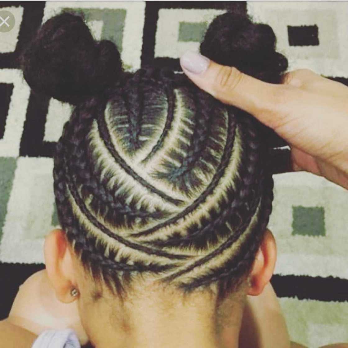 Double knots with cornrows