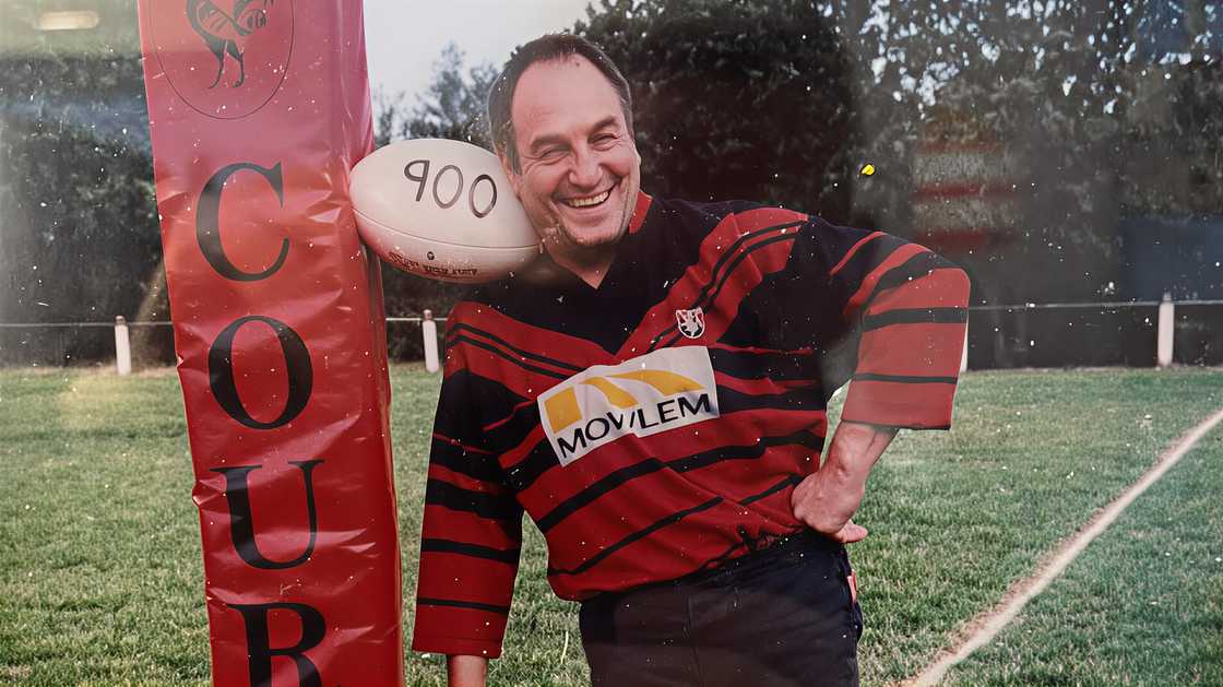 Llabnishen RFC, Geoff Thomas, Wales. Llabnishen RFC, Geoff Thomas, Wales.