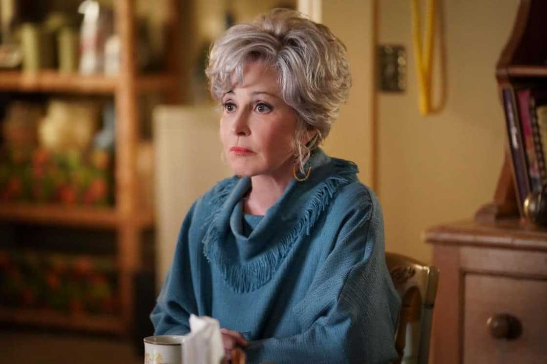 Who is Annie Potts married to today? Who is Annie Potts married to today?