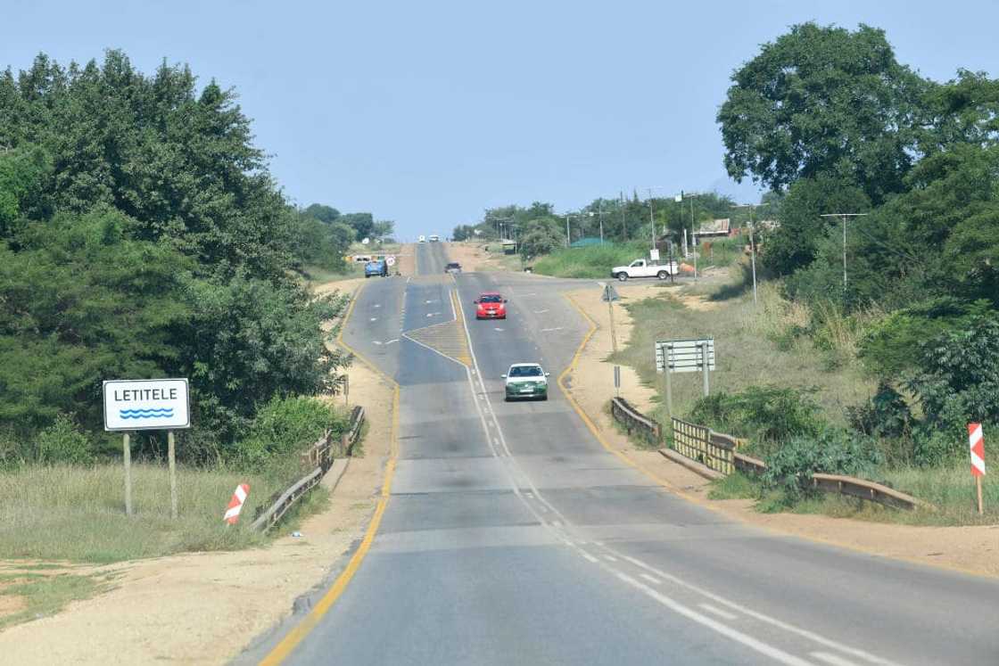 A woman was killed at her home in Tzaneen by her boyfriend, who later hung himself A woman was killed at her home in Tzaneen by her boyfriend, who later hung himself