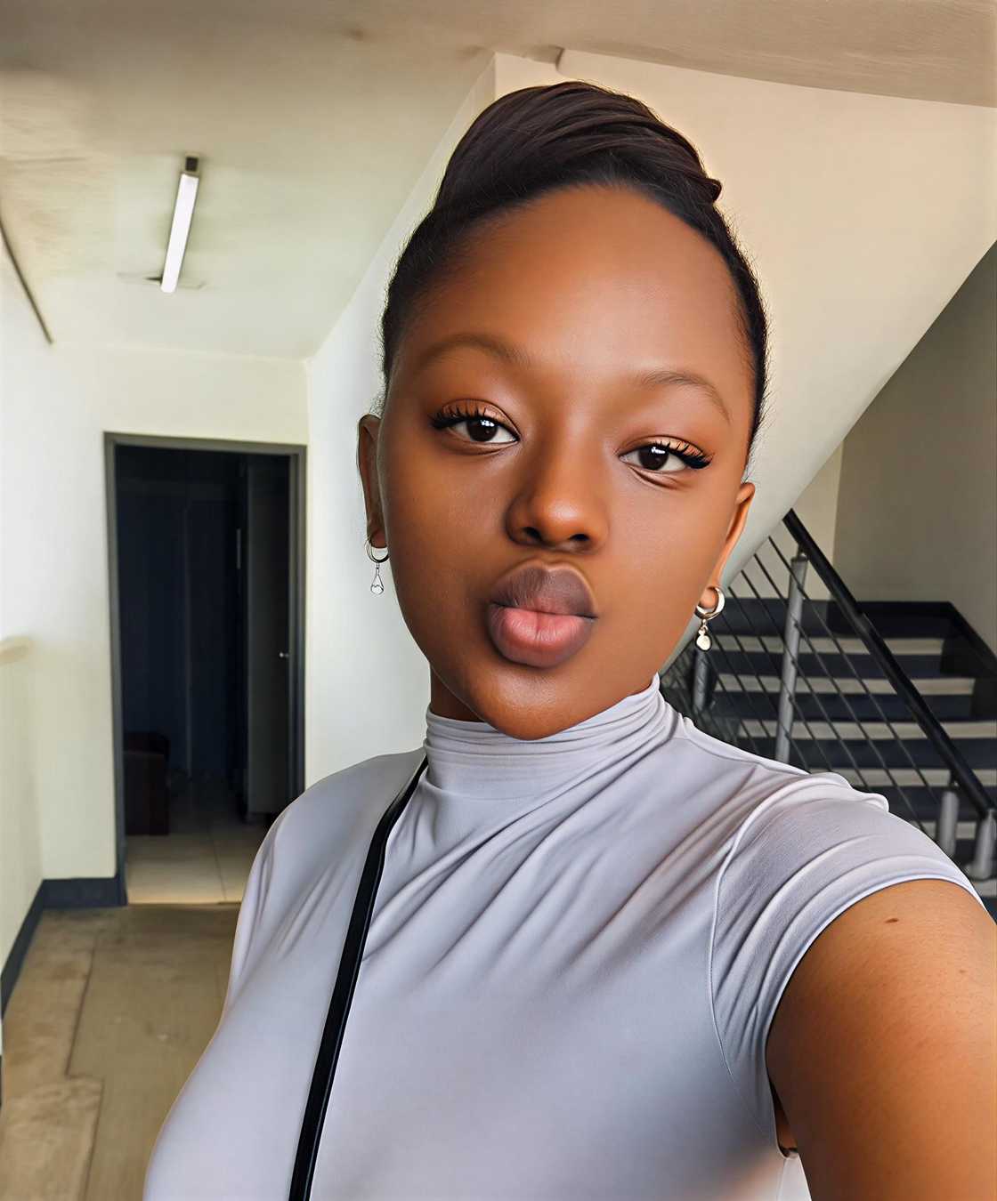 A woman in South Africa posed in a video that left viewers speechless. A woman in South Africa posed in a video that left viewers speechless.