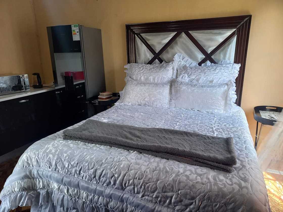 Free State woman shares interior design inspired by post and asks for feedback Free State woman shares interior design inspired by post and asks for feedback