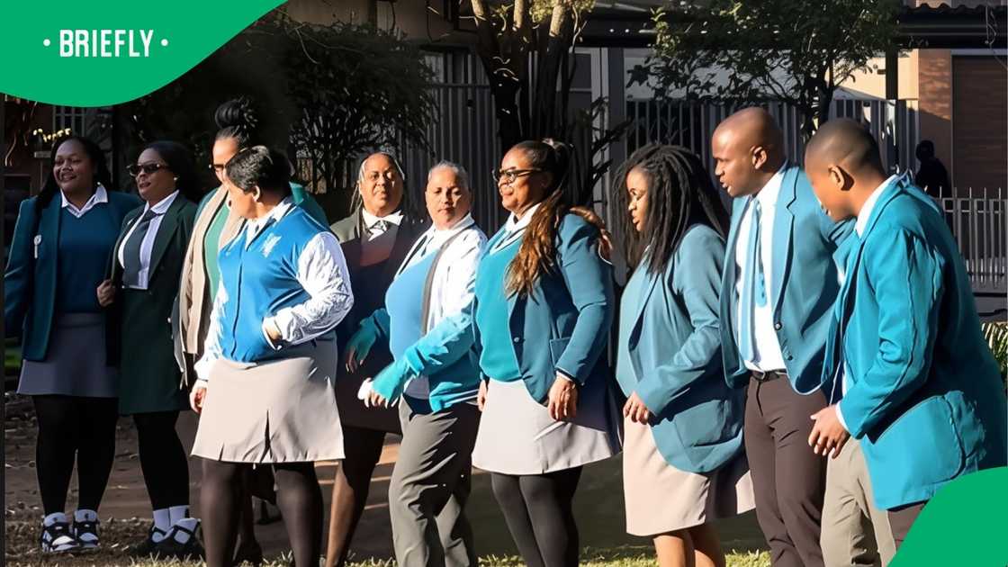 Teachers dress as students in TikTok video Teachers dress as students in TikTok video