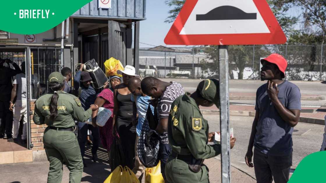 The Border Management Authority said 20,000 people passed the Beitbridge border on 4 January 2025 The Border Management Authority said 20,000 people passed the Beitbridge border on 4 January 2025